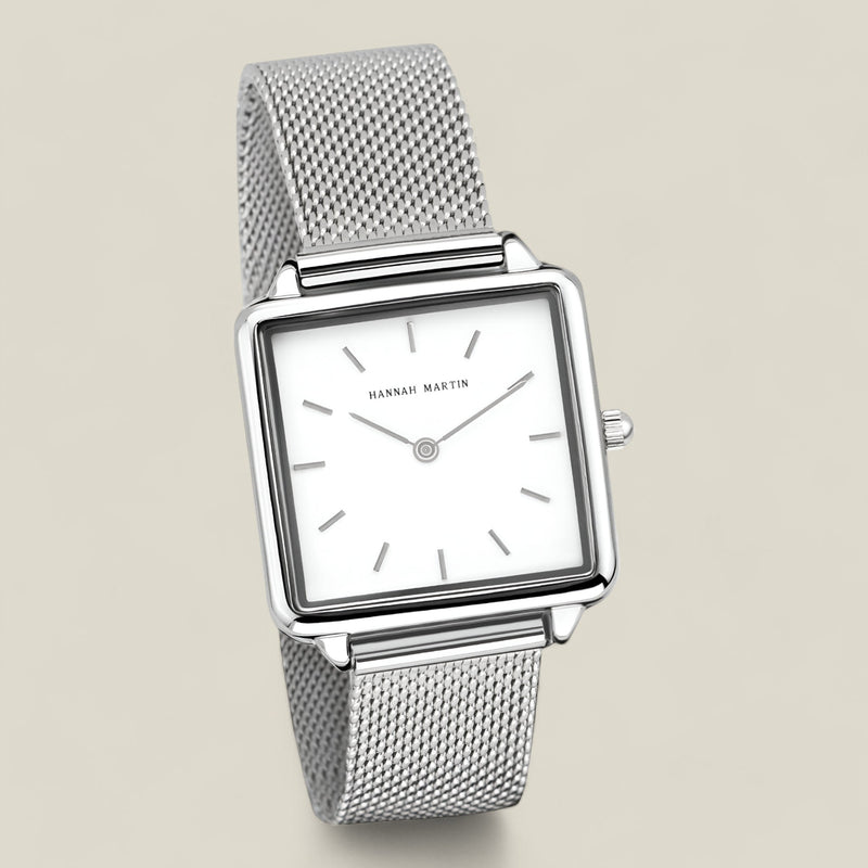 Naomi - Minimalistische vierkante mesh bandjes Horloge met tijdloze elegantie