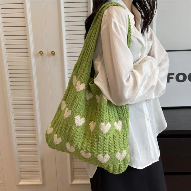 Demi – Tote Bag met Handvatten en Geborduurd Hartontwerp