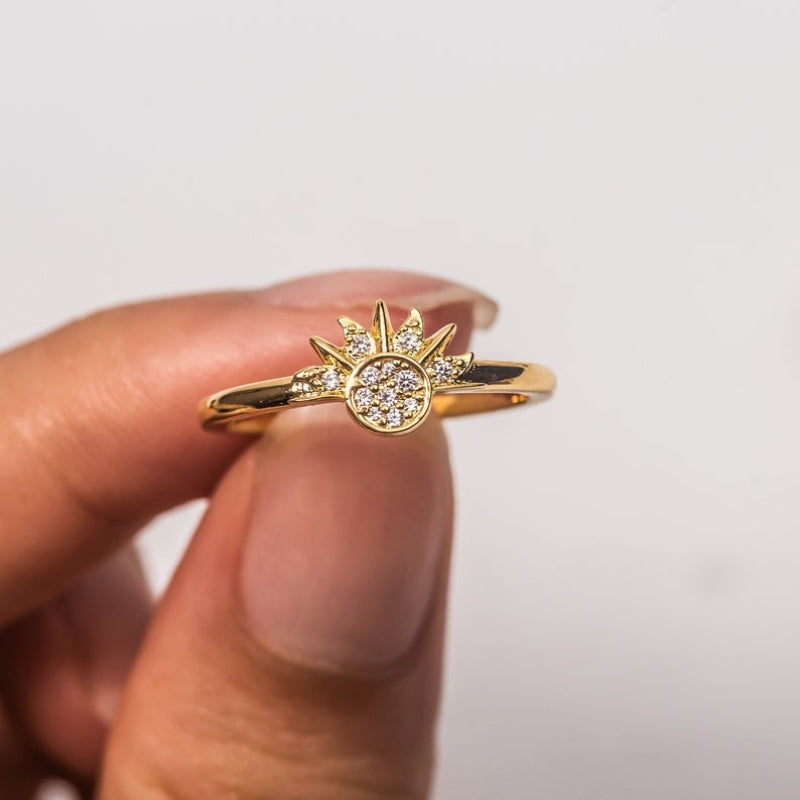 Elena – Elegante zon- en maanringen met sprankelende accenten en verstelbare pasvorm