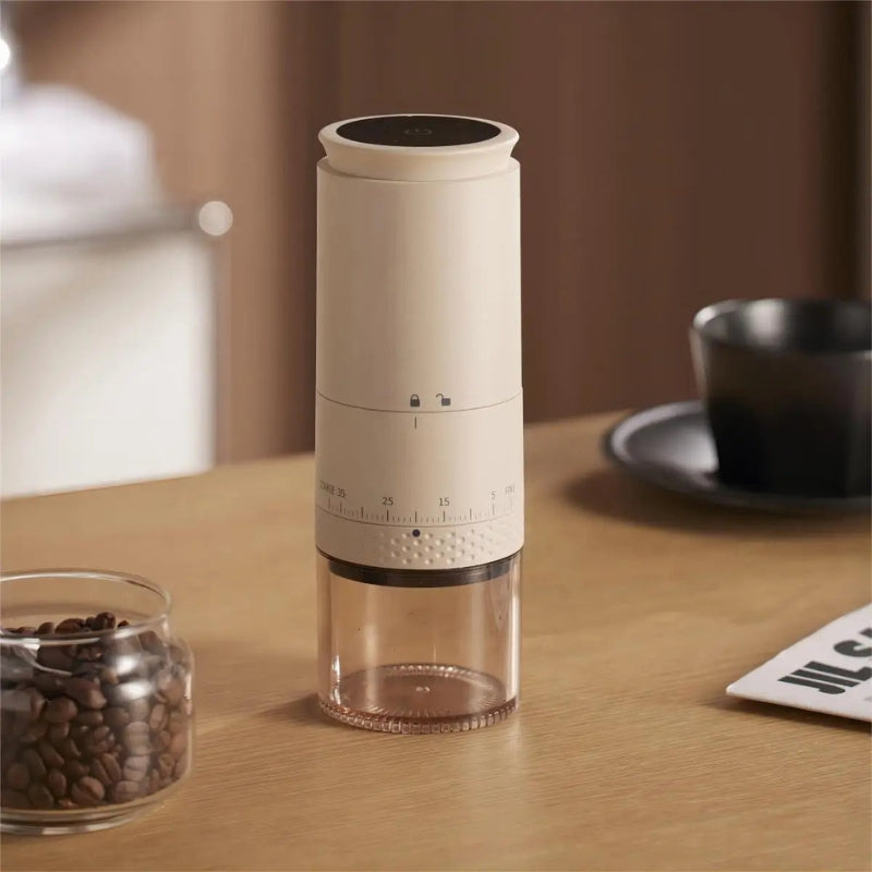 GrindMate – Koffiemolen met verstelbare instellingen en USB oplaadbaar ontwerp