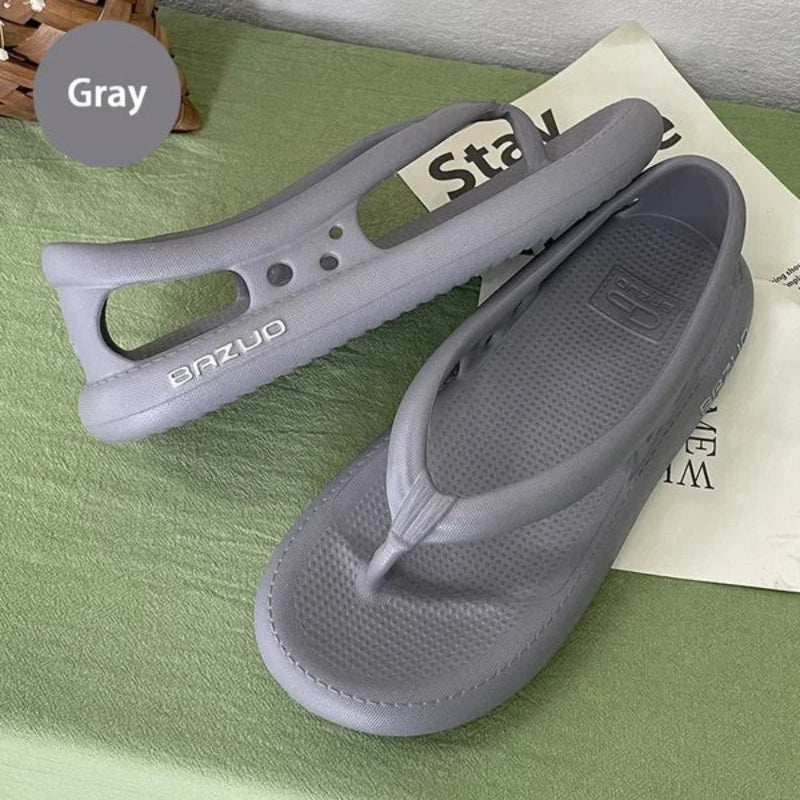 Nico – Casual instapsandalen met uitgesneden zijkanten en platte zool
