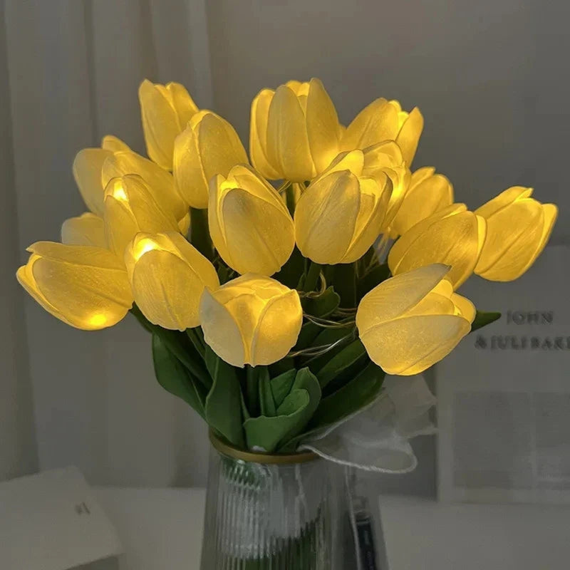 FloralGlow – Draagbare LED-tulpenlamp met bloemenmotief en zachte sfeerverlichting