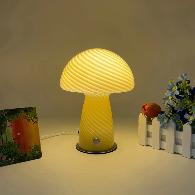 MushGlow – LED Tafellamp met Paddenstoel Geïnspireerd Ontwerp voor Binnenambiance