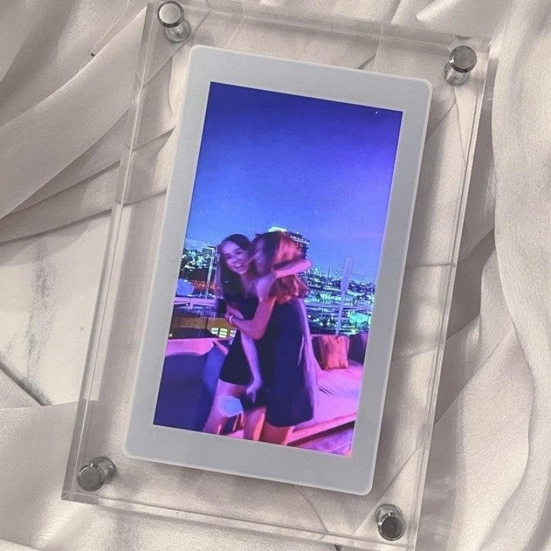 MemoryEase – Digitaal Fotolijstje met Videoweergave