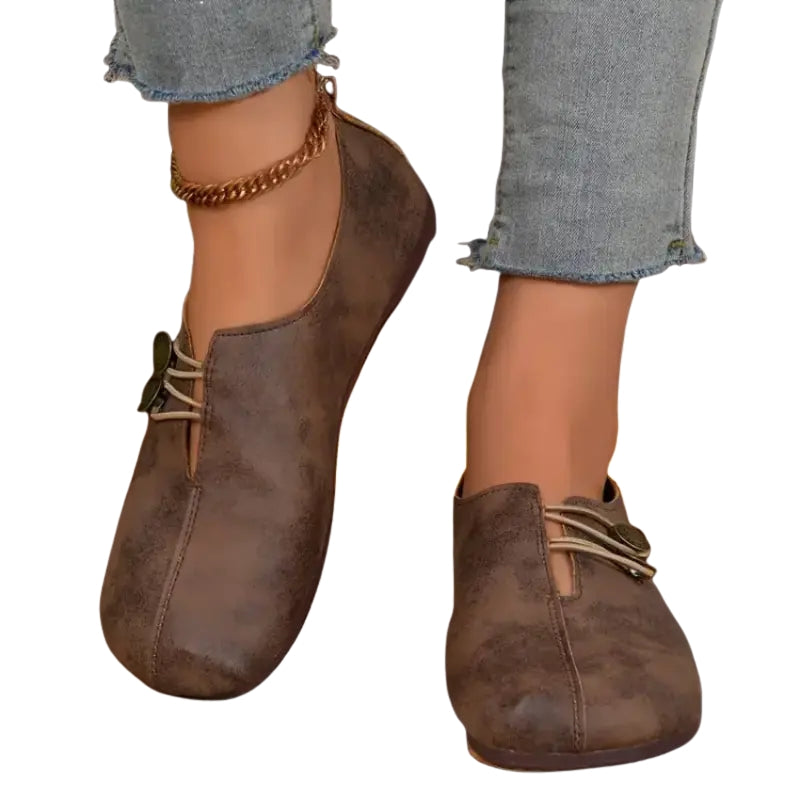 Lydia – Veterschoenen voor Dames met Gevoerde Binnenzool en Slank Silhouet
