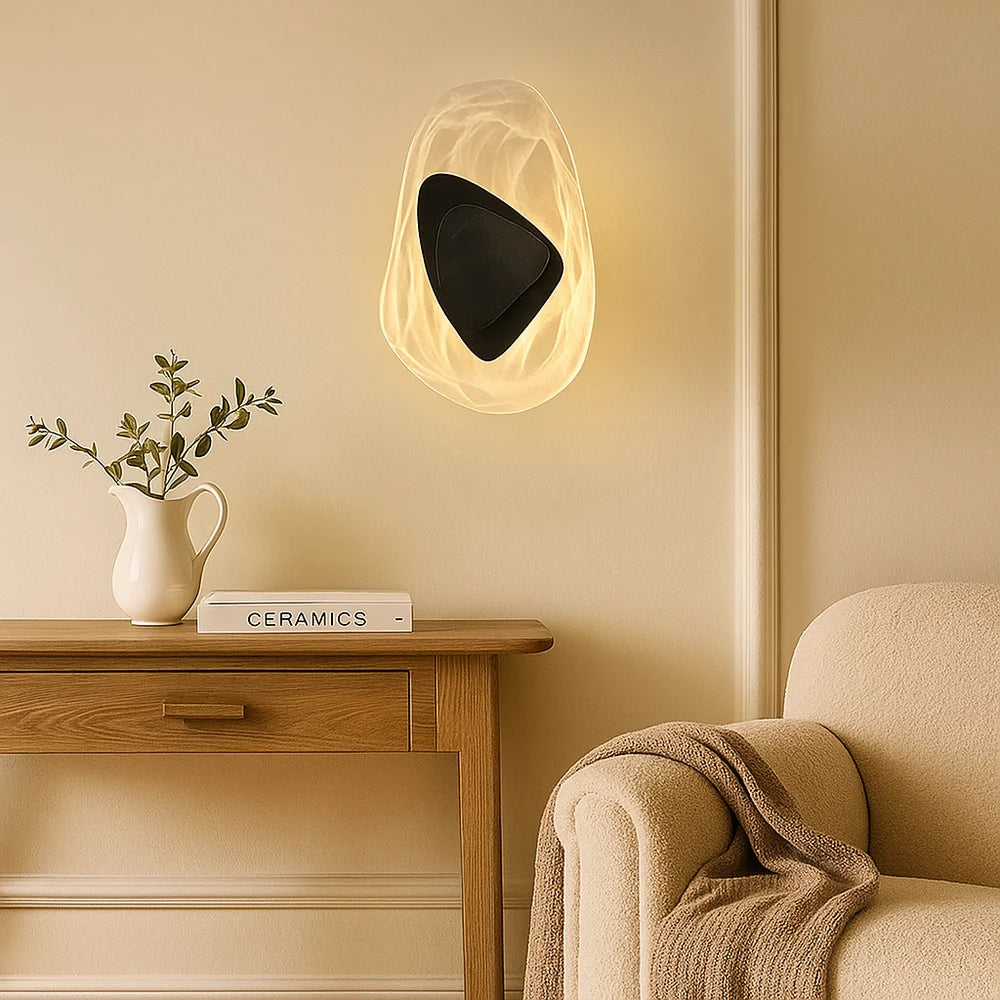 LumeEdge – Wandlamp met modern frame en gerichte verlichting