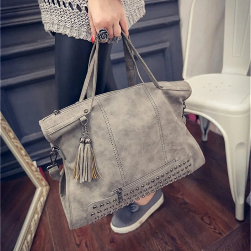 Virginia – Handtas met meerdere ritsvakken en verstelbare riem