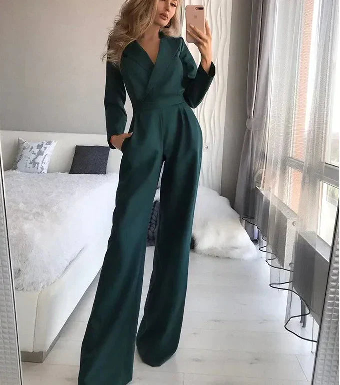 Riley - Chic getailleerde jumpsuit met wijde broekspijpen