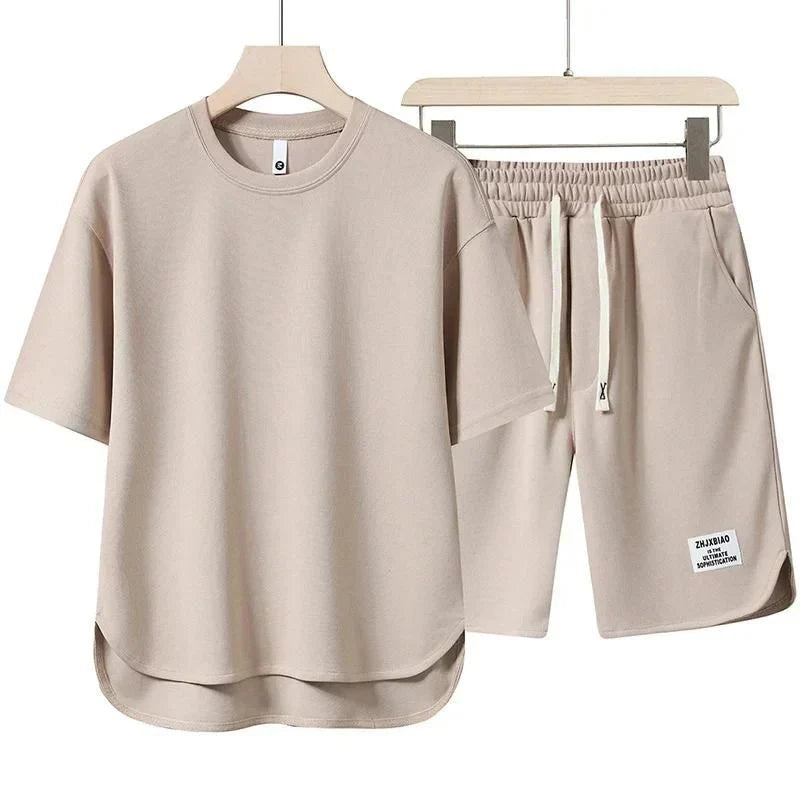 James - Casual tweedelig setje met relaxed fit t-shirt en short