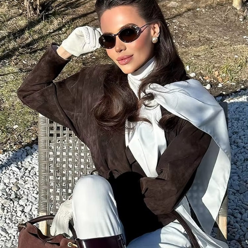 Carolyn – Lange Mouw Jas met Tailleceintuur en Knopen