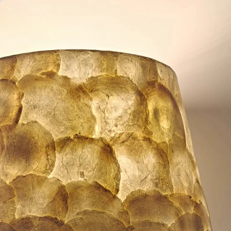 ShellGlow – LED Tafellamp met Schelp Geïnspireerd Ontwerp voor Binnenambiance
