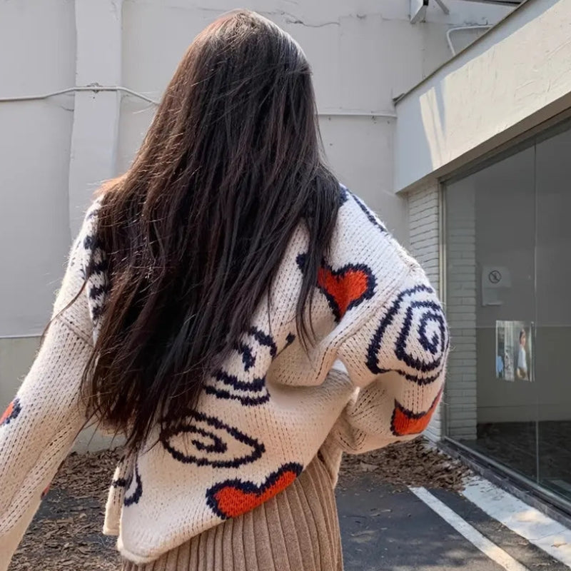 Amber – Oversized trui met lange mouwen ronde hals en hartontwerp