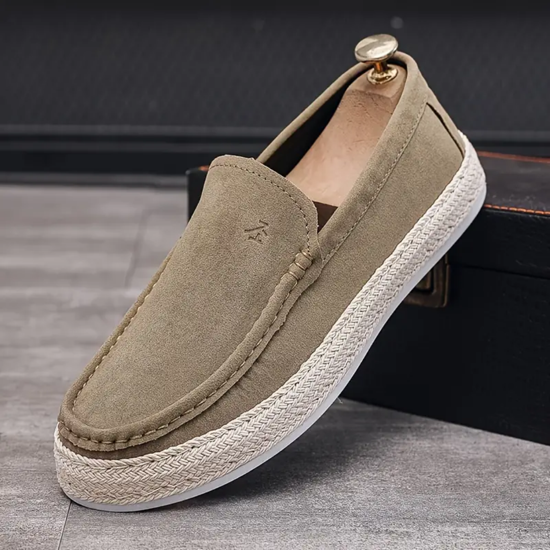 Aiden - Slip-On schoenen met gestructureerd bovenwerk en stevige zool