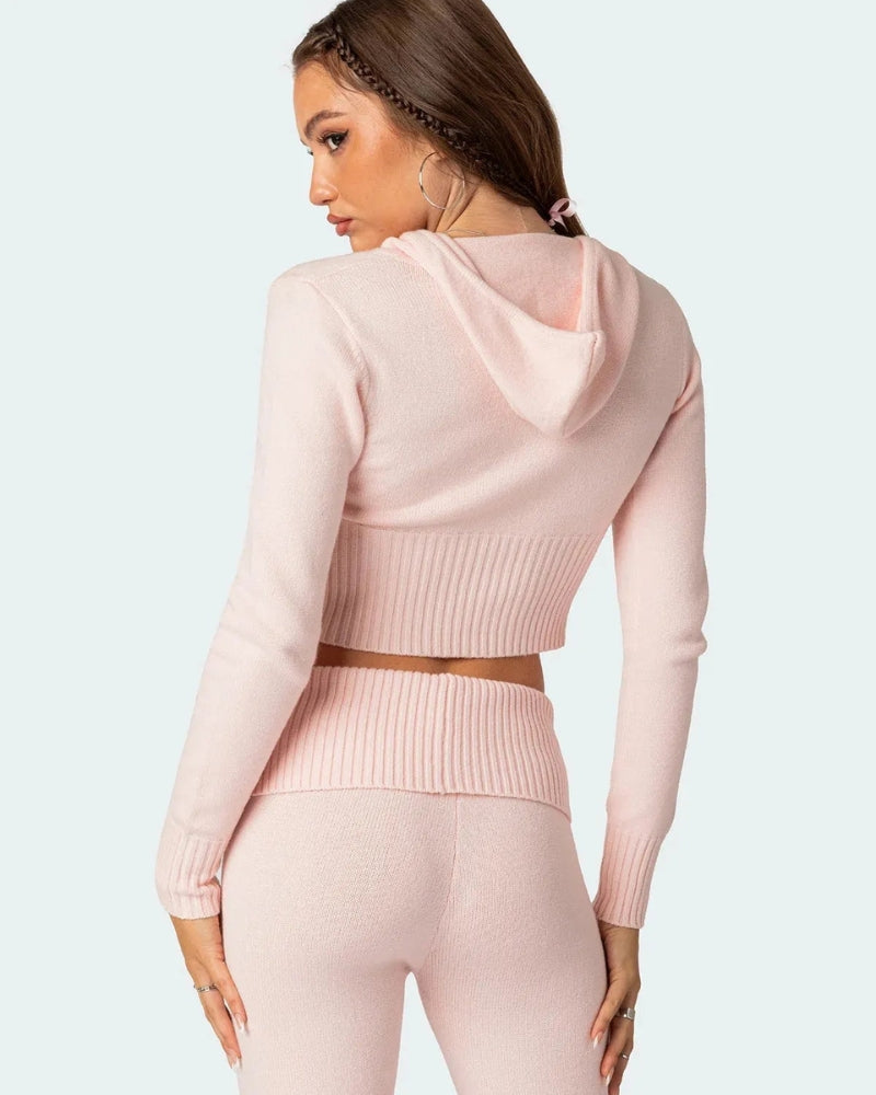 Sasha – Trendy cropped hoodie en uitlopende broekset met strakke pasvorm