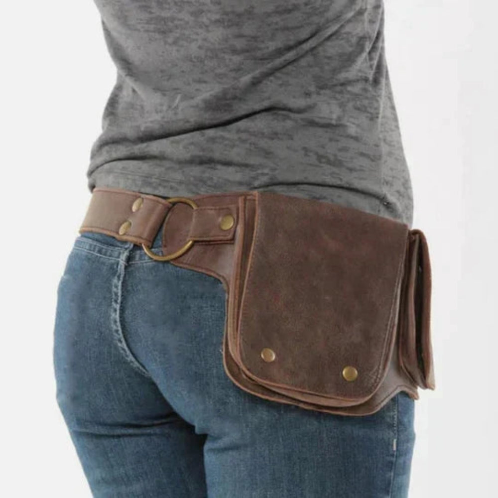 Lucy – Elegante heuptas met knoopaccent en verfijnde gespdetails