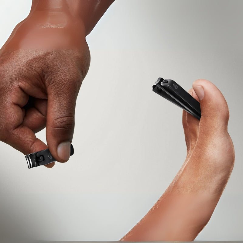 NailPro – Precisie verzorgingsset met compacte tools en slimme reiskoffer