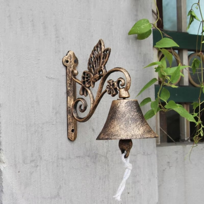 EchoCharm – Vintage-stijl voordeurbel met sierlijke details en tijdloze beltoon