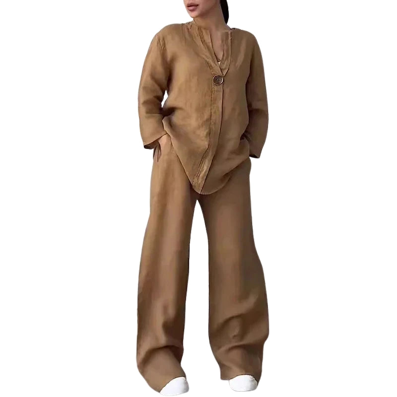 Liora – Losvallend Tweedelig Set met V-Hals Top en Broek met Wijde Pijpen