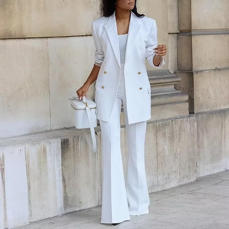 Renske – Twee delig Set met Blazer en Flared Broek