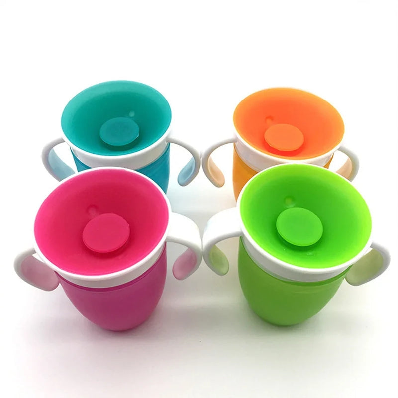 SipNest – Babybeker met 360° omklapbare rand en dubbele handgrepen aan de zijkant