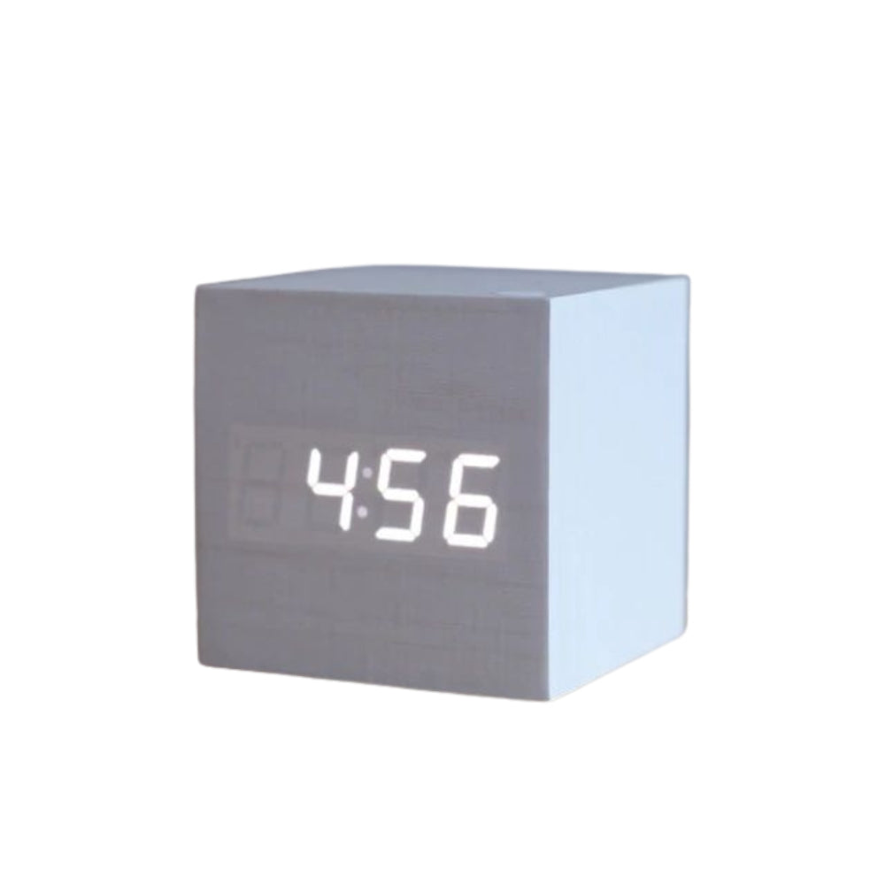 CubeTime - Digitale tafelklok met kubisch design