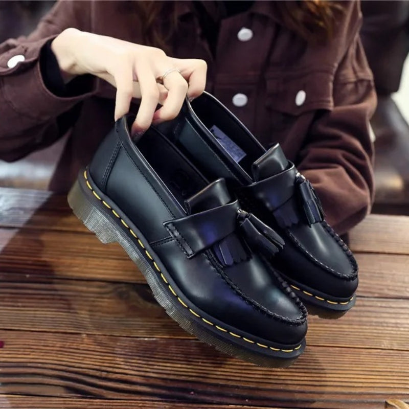 Ariana – Instappers met Decoratief Kwastje