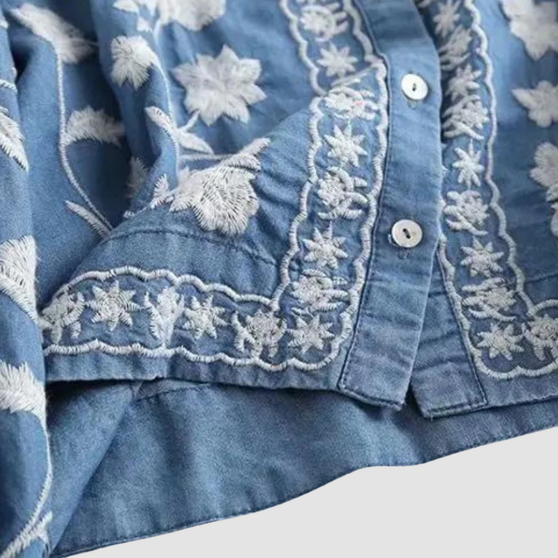 Lena – Stijlvol button-down overhemd met bloemenborduurmotief