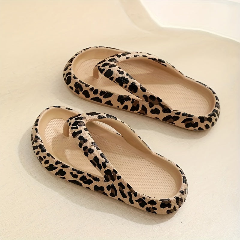 Saige – Moderne antislip pantoffels met luipaardprint en lichtgewicht zool