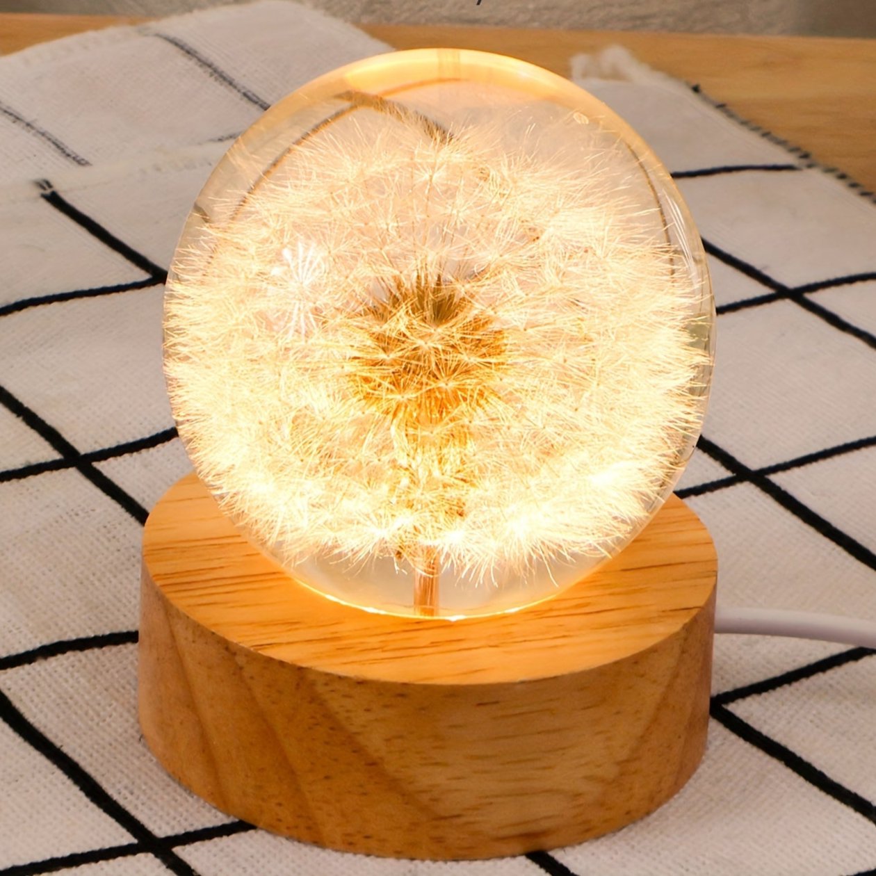 FluffGlow - Kristallen LED-bollamp voor een rustige, gezellige sfeer