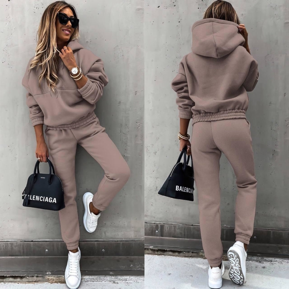 Tessa – Elegante trainingspakset met lange mouwen hoodie en elastische taillebroek