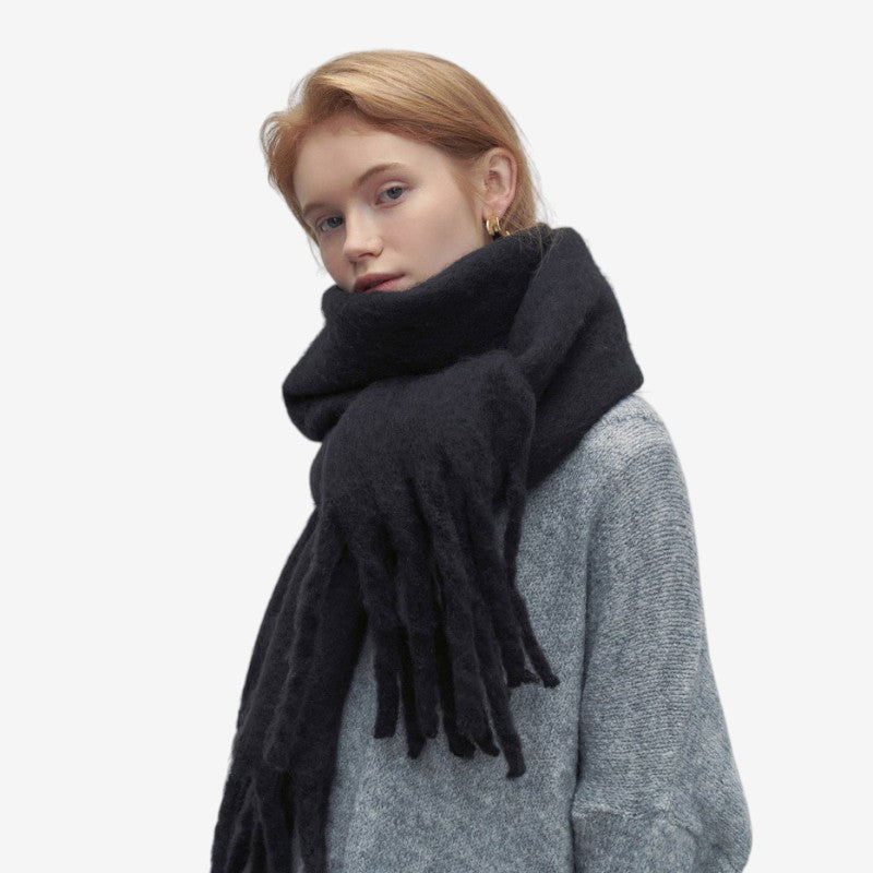 Zoe – Grote Sjaal met Decoratief Kwastjesontwerp