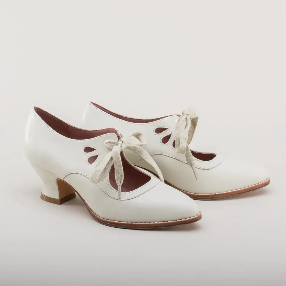 Alsia - Elegante Schoenen met Hak en Verstelbare Veters