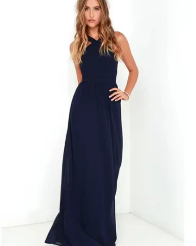 Velina – Elegante lange jurk met vloeiend silhouet en open rugontwerp