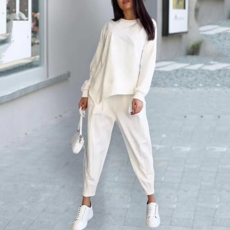 Sadie – Tweedelig set met top met ronde hals en joggerbroek