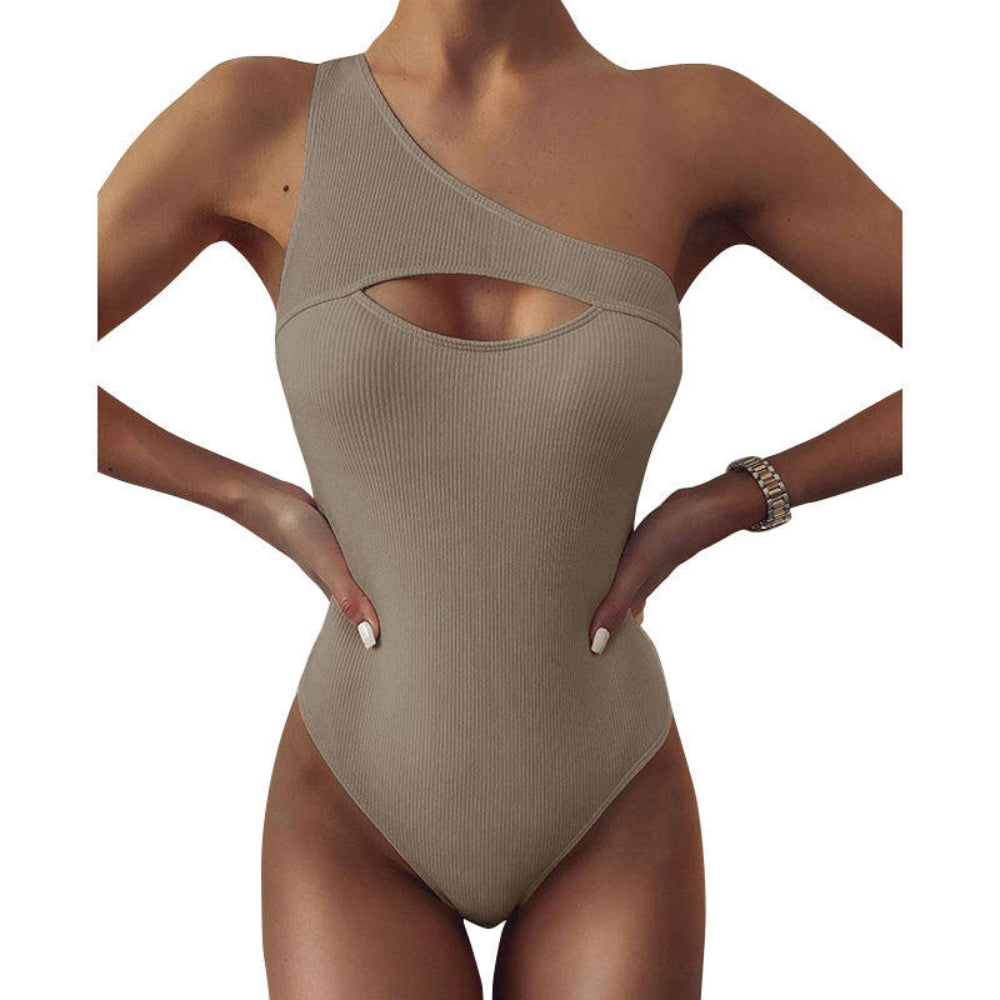 Maria – Elegant badpak met één schouder open voorkant en comfortabele pasvorm