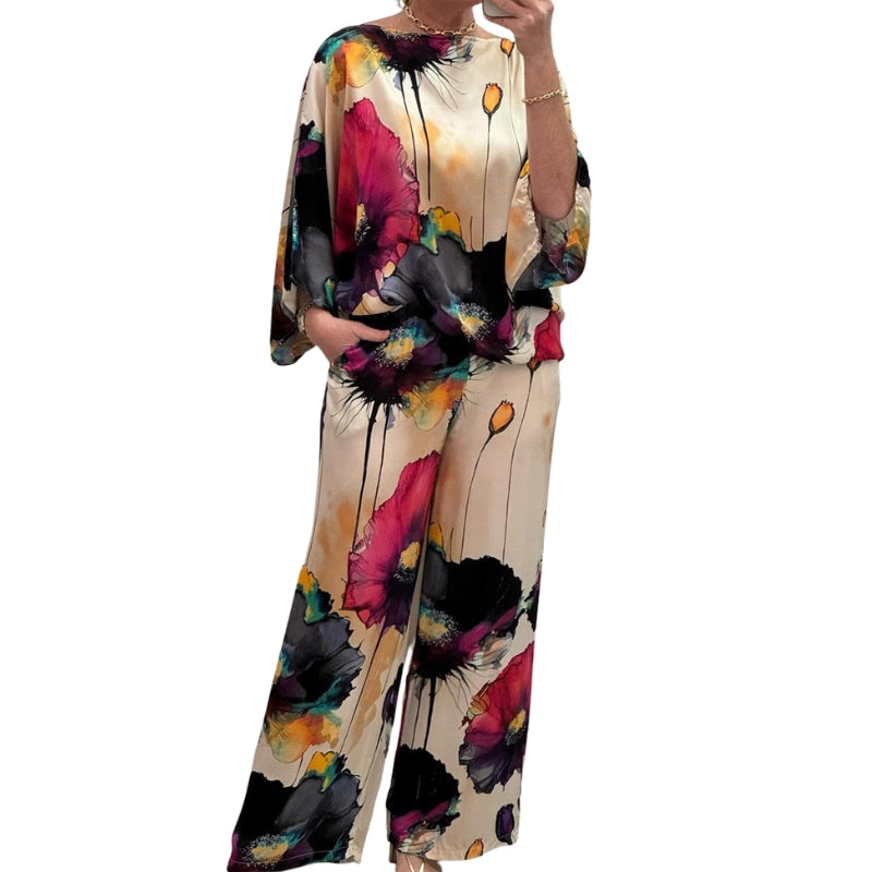 Alina – Casual Tweedelige Satijnen Set met Ronde Hals en Bloemenprint