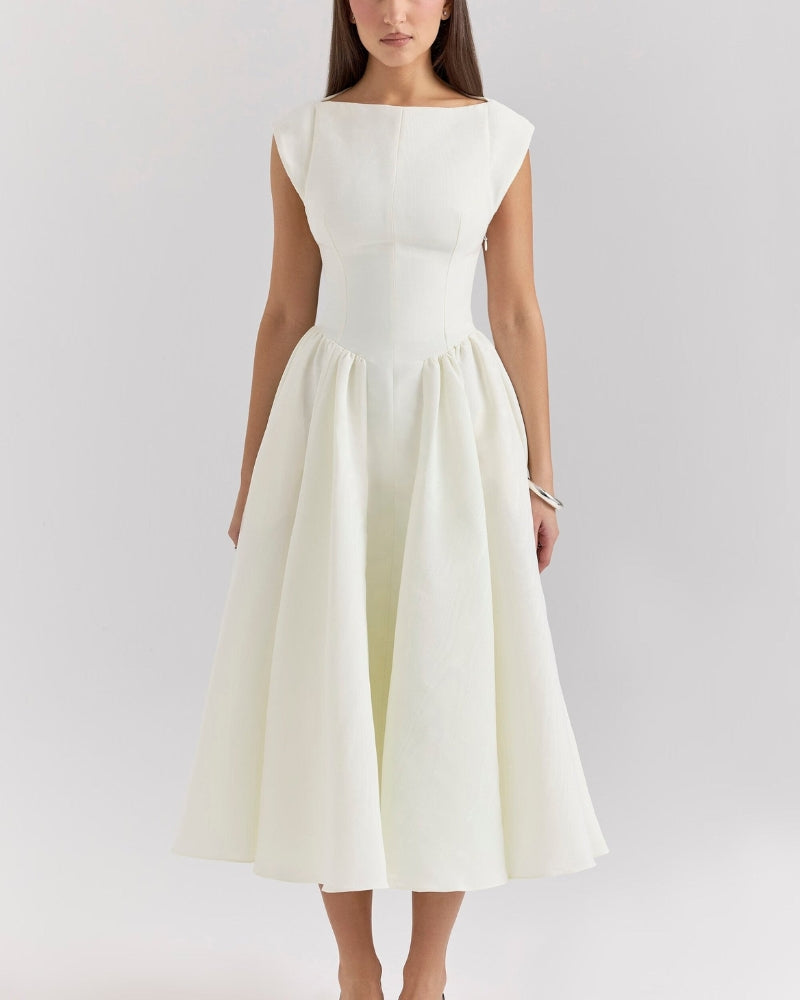 Athena - Elegante jurk met flatterende taille en open rugontwerp