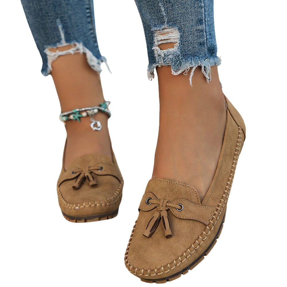 Lila - Moderne Loafers met Decoratieve Strik en Antislipzool