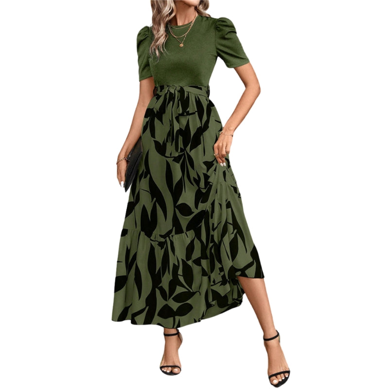 Lily – Lange jurk met bloemenprint en korte mouwen