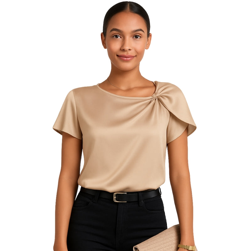 Arabella – T-shirt met korte mouwen en knoopdetail aan de zijkant