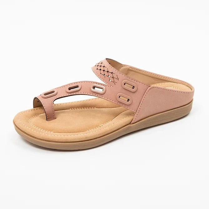Lia - Instapsandalen met open teen, teenlus en ondersteunende zool