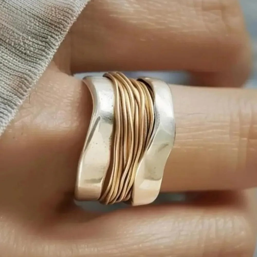 Elara - Minimalistische gladde bandring met subtiele afgeronde randen