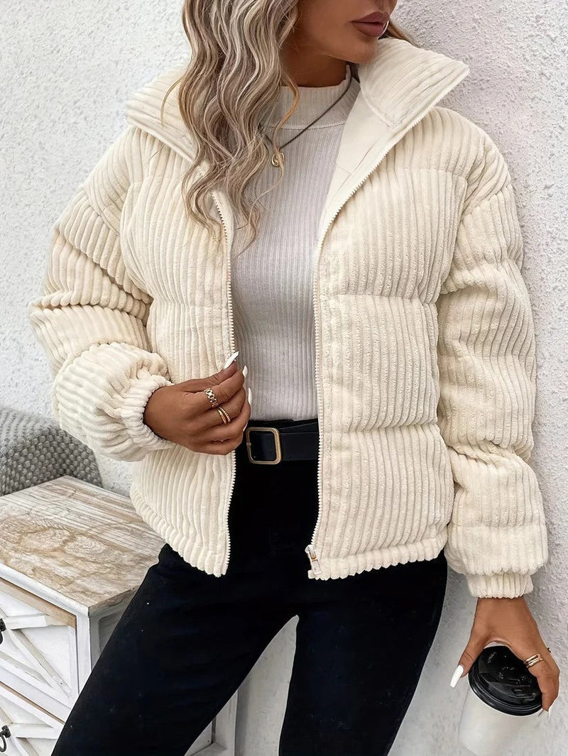 Elara - Oversized gewatteerd pufferjack met rits aan de voorkant