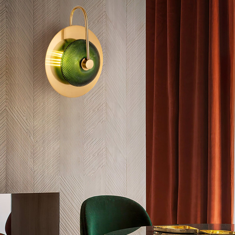 LumiVera – Wandlamp met goudafwerking en glazen kap