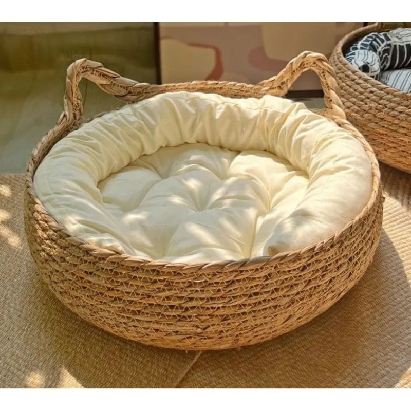 PurrNest – Handgeweven Kattenmand met Pluche Kussen