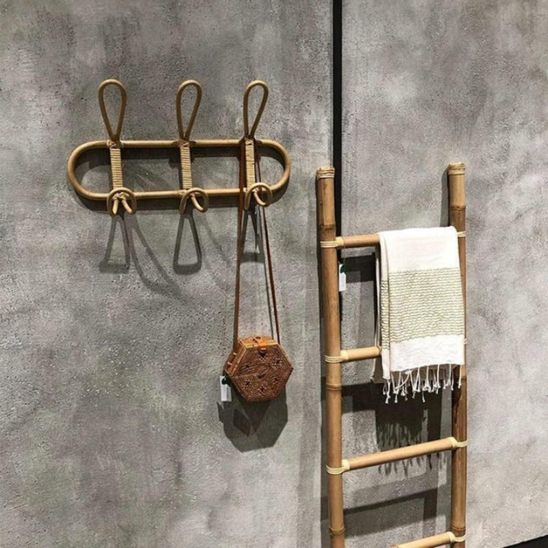 HookTale - Wandgemonteerde drievoudige haak met compact gebogen ontwerp voor accessoires