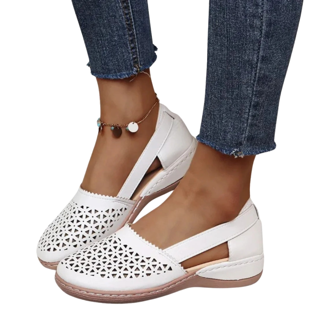 Kylie - Wedge Schoenen met Cut Out Ontwerp en Ronde Teen