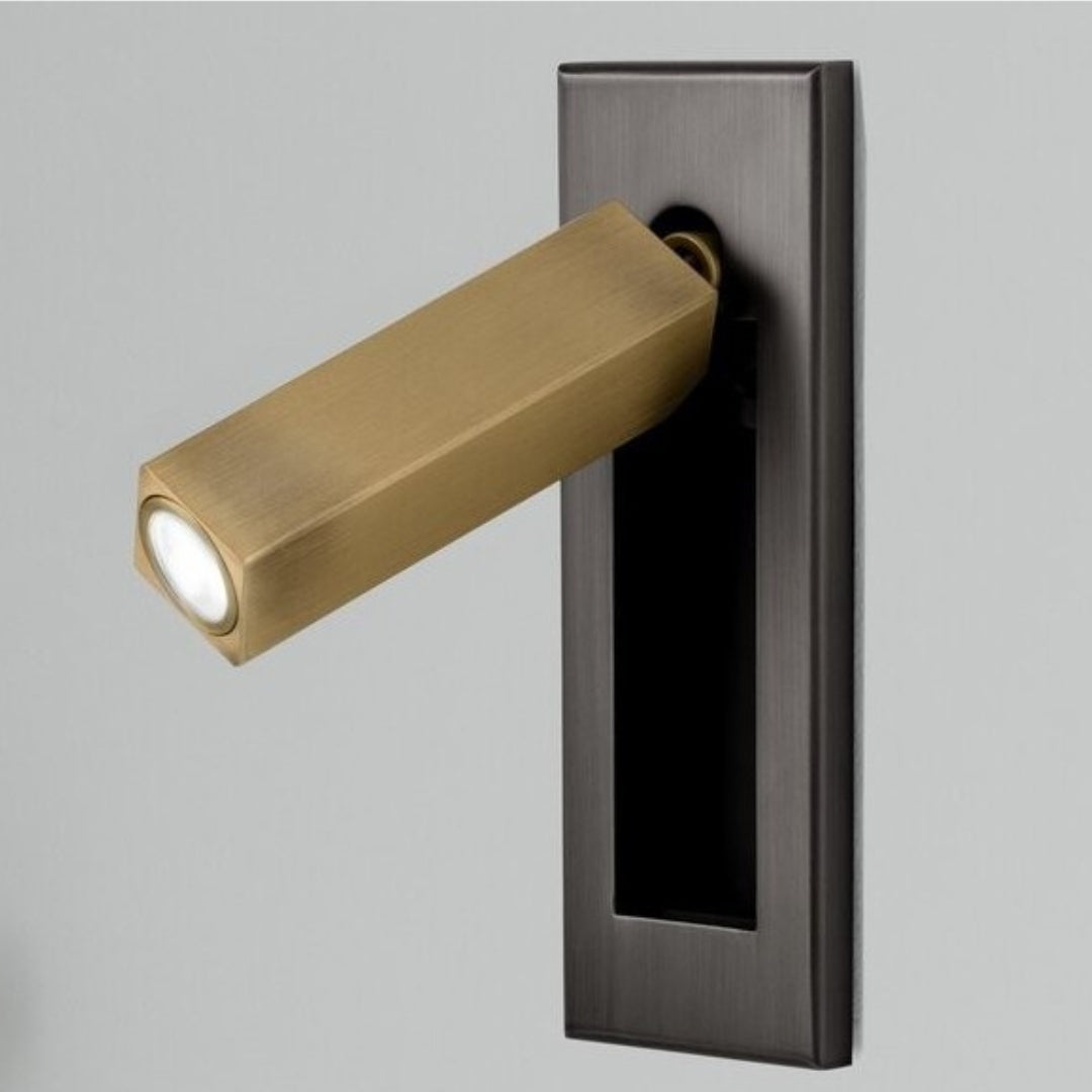 NovaGlow - Moderne wandlamp met verstelbare lichtbundel en handige uitschuifbare schakelaar