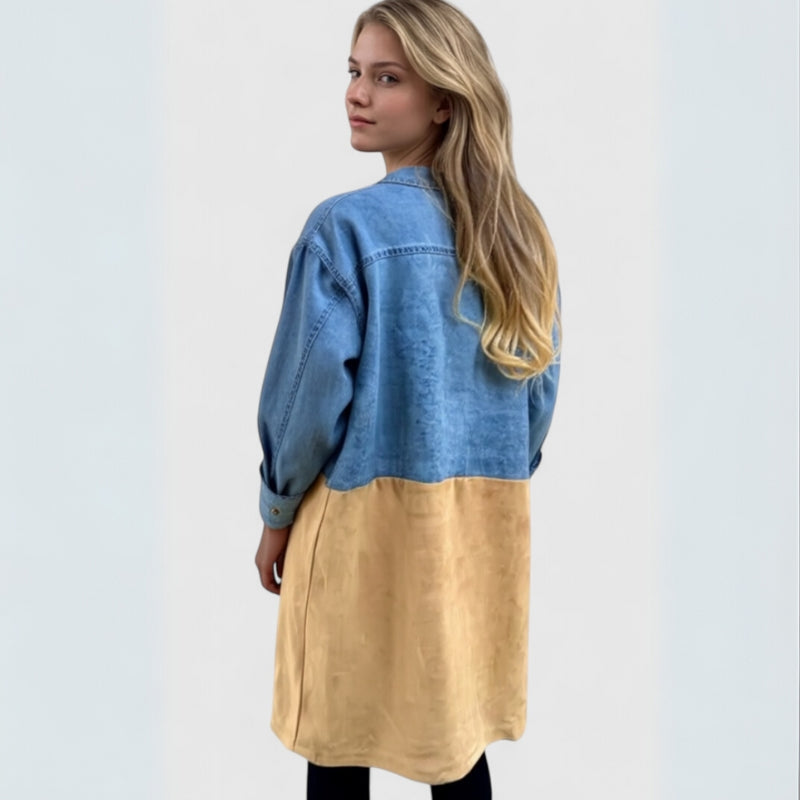 Elara – Klassieke Lange Jas met Voorzakken en Lange Mouwen