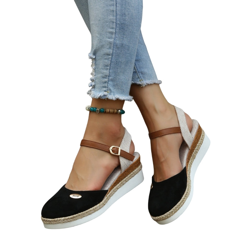 Mia - Wedge sandalen met gesloten neus en gespsluiting